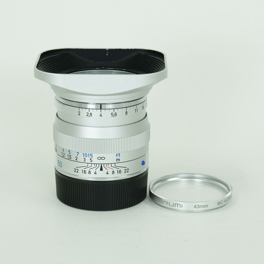 Carl Zeiss Planar T* 2.0/50 ZM シルバー