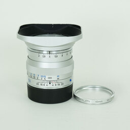 Carl Zeiss Planar T* 2.0/50 ZM シルバー