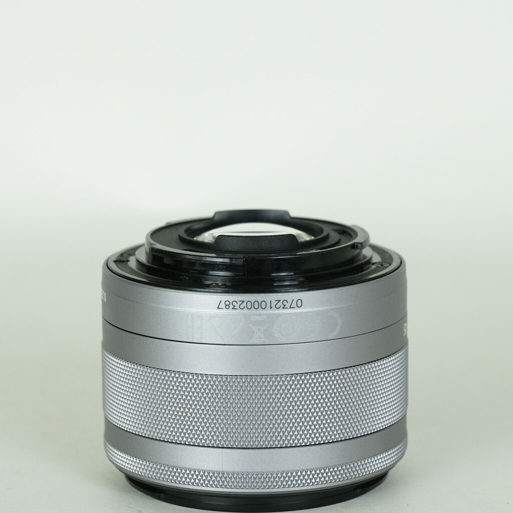 Canon EF-M15-45mm F3.5-6.3 IS STM