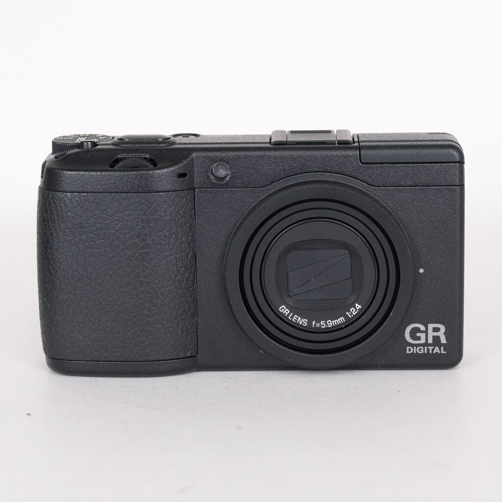 RICOH GR DIGITAL II