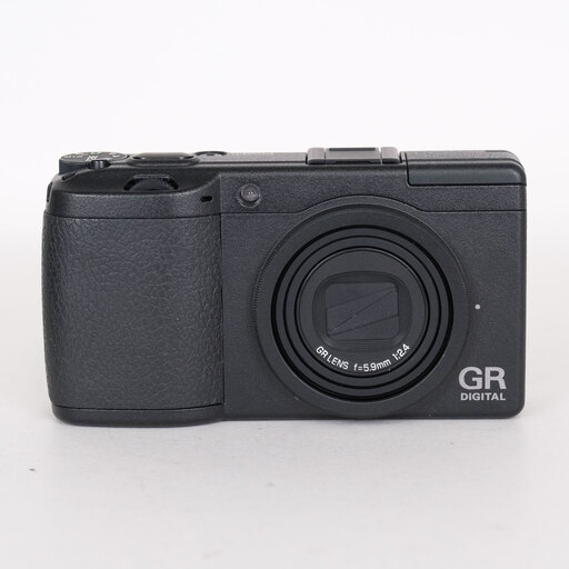 RICOH GR DIGITAL II