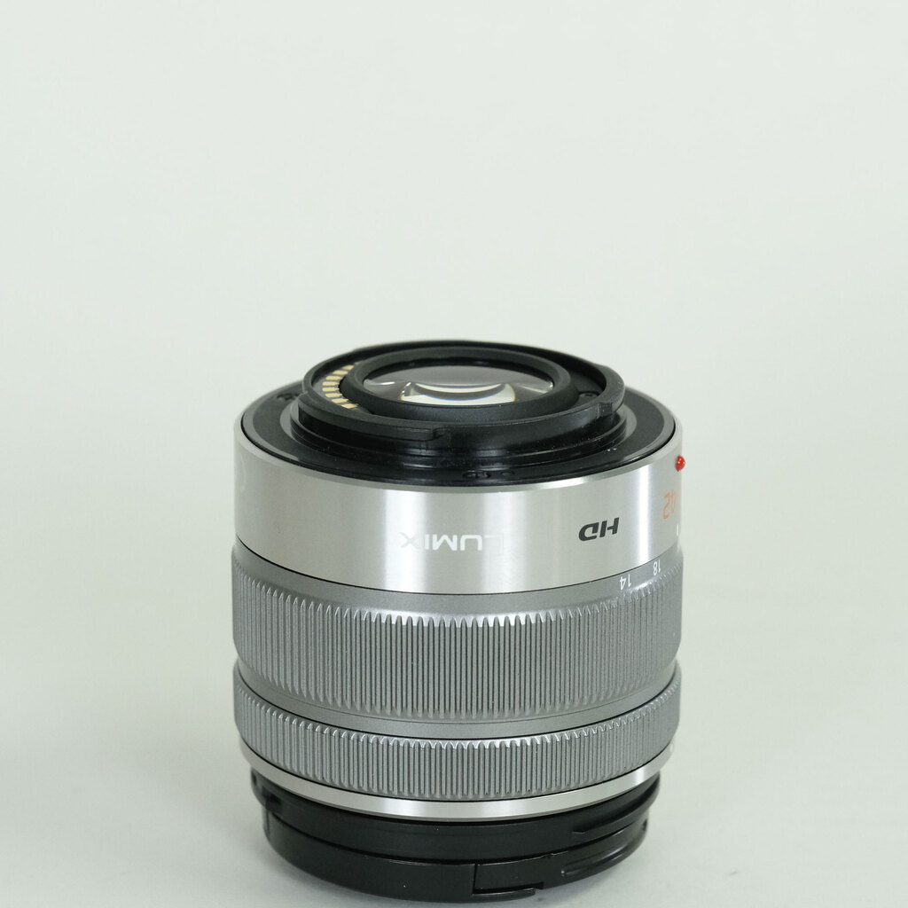 Panasonic LUMIX G VARIO 14-42mm F3.5-5.6II ASPH. MEGA O.I.S. シルバー H-FS1442A-S Panasonic LUMIX G VARIO 14-42mm F3.5-5.6II ASPH. MEGA O.I.S. シルバー H-FS1442A-S