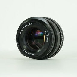 Voigtlander NOKTON 35mm F1.2 [フジフイルムX用]