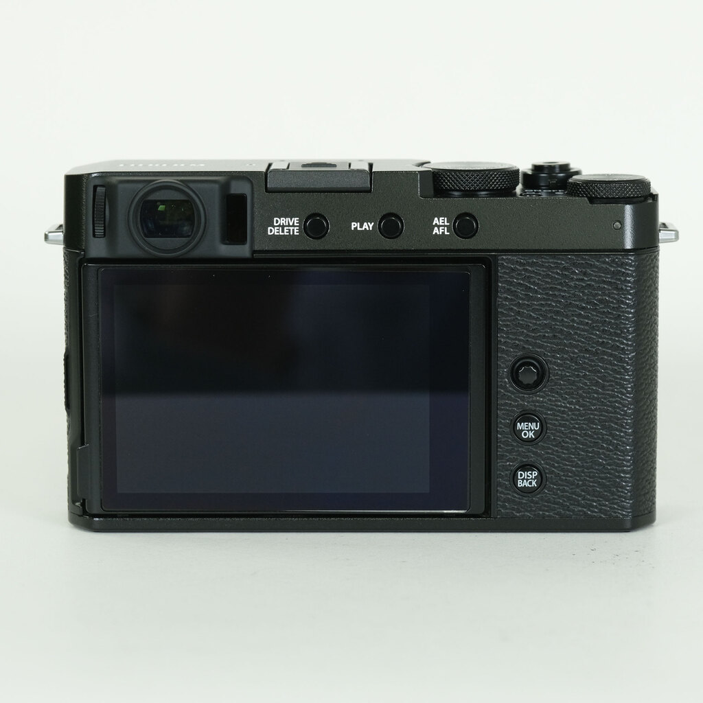 FUJIFILM X-E4
