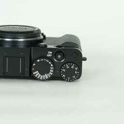 FUJIFILM X-E5