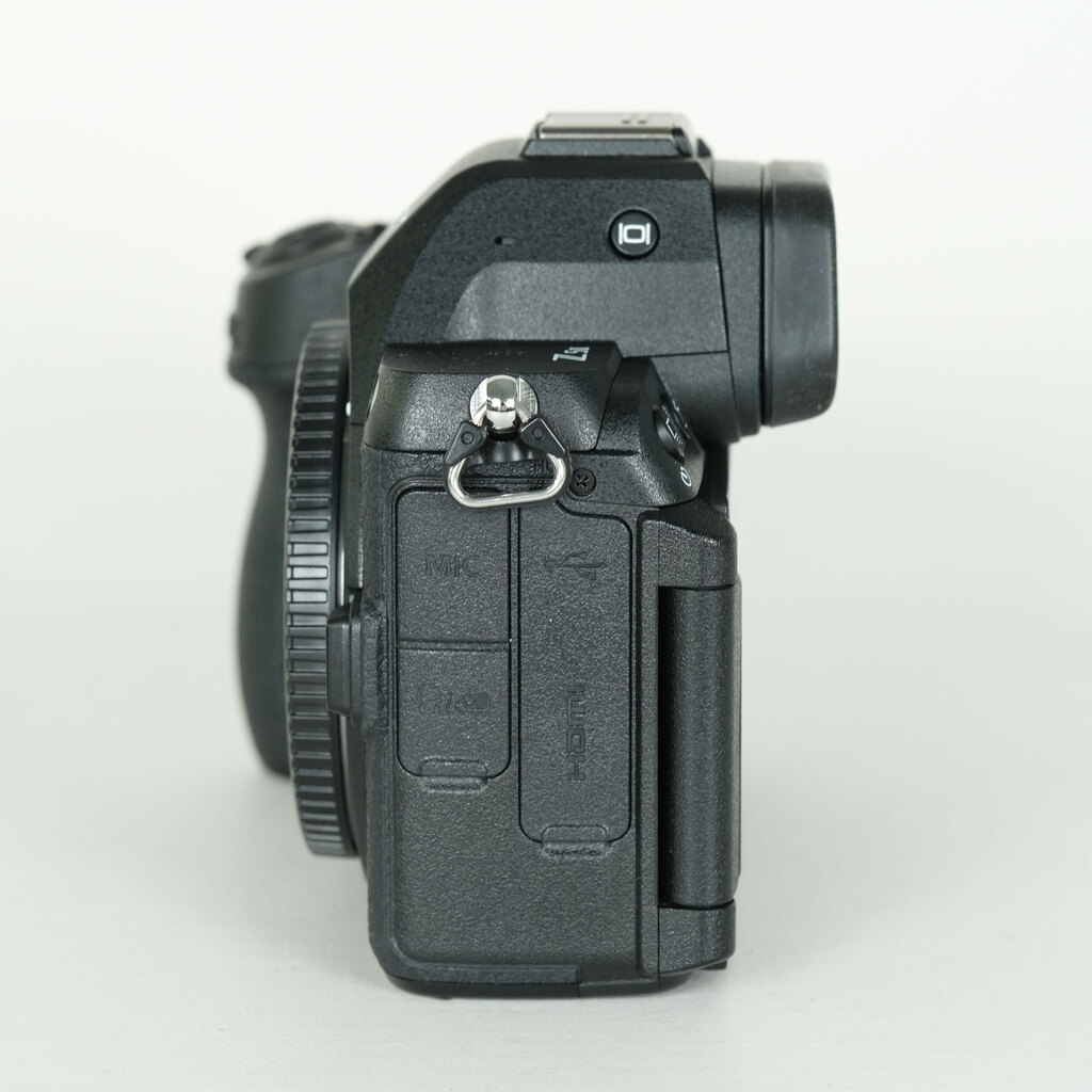 Nikon Z5II [�{�f�B]