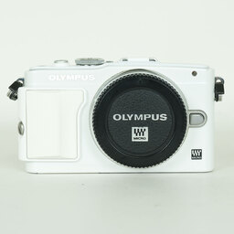 OLYMPUS PEN Lite E-PL6 ボディ ホワイト
