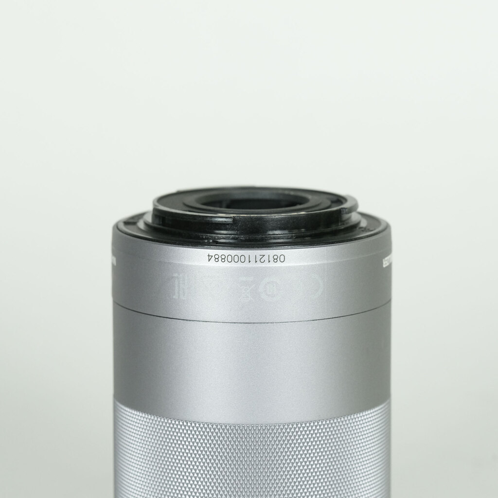 Canon EF-M55-200mm F4.5-6.3 IS STM シルバー