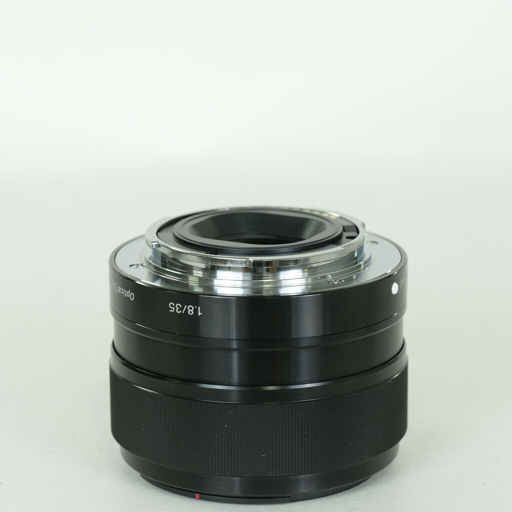 SONY E 35mm F1.8 OSS SEL35F18