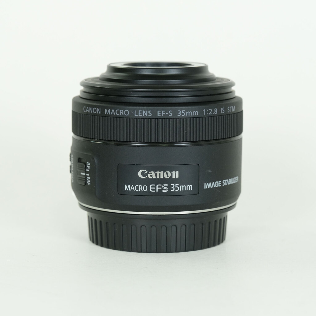 Canon EF-S35mm F2.8 マクロ IS STM