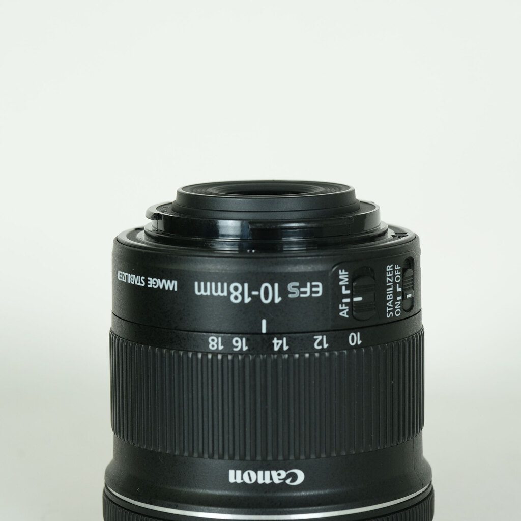 Canon EF-S10-18mm F4.5-5.6 IS STM