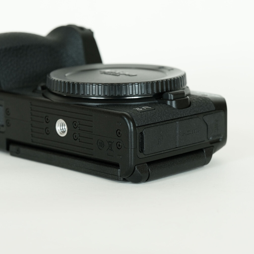 Nikon Z30の出品 | ONE SCENE（ワンシーン）