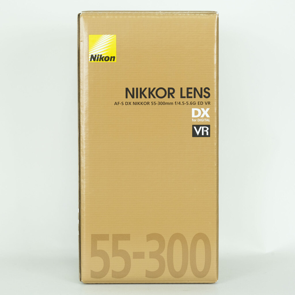 Nikon AF-S DX NIKKOR 55-300mm F4.5-5.6G ED VR Nikon AF-S DX NIKKOR 55-300mm F4.5-5.6G ED VR