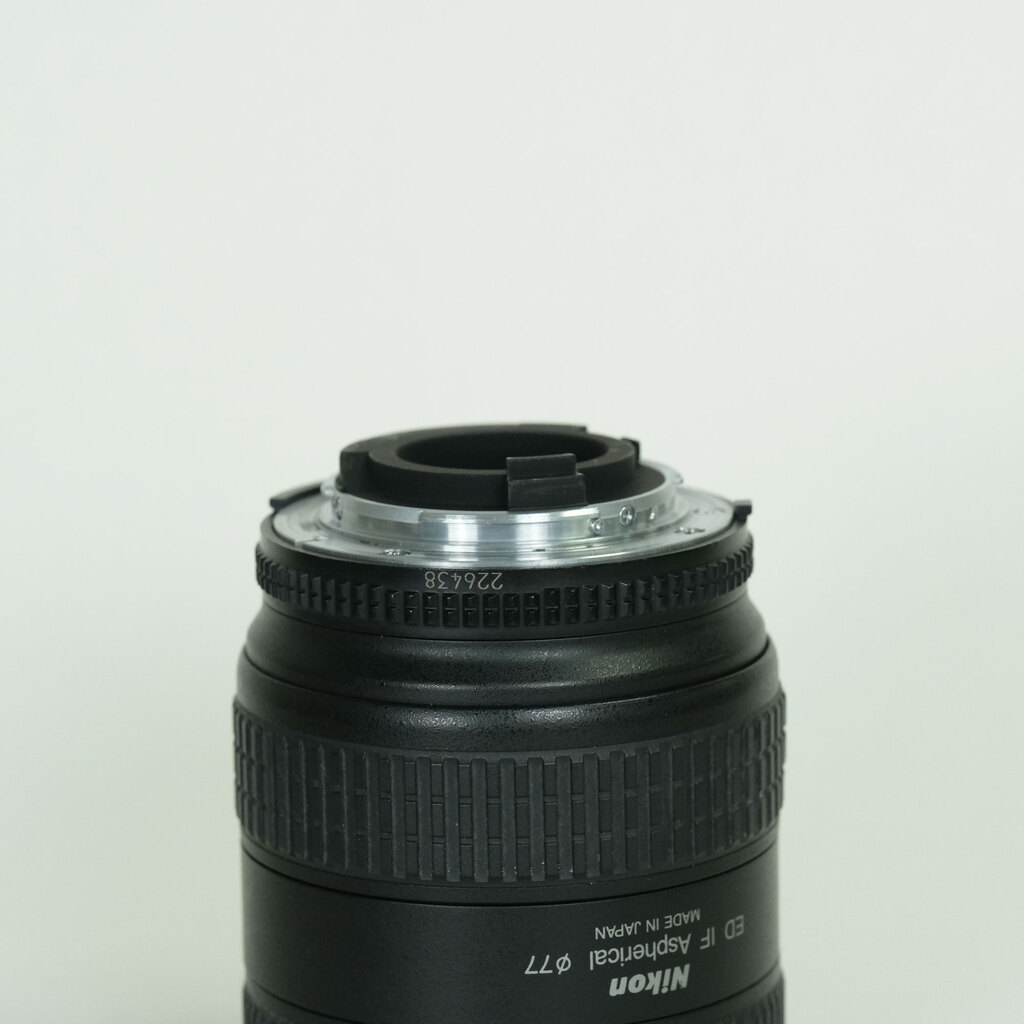 Nikon Ai AF Zoom-Nikkor 18-35mm F3.5-4.5D IF-ED Nikon Ai AF Zoom-Nikkor 18-35mm F3.5-4.5D IF-ED