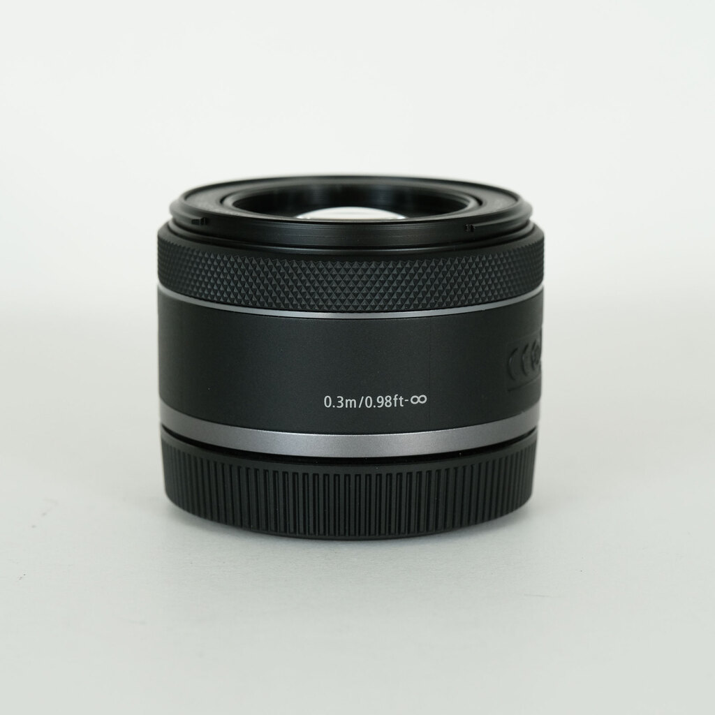 Canon RF50mm F1.8 STM