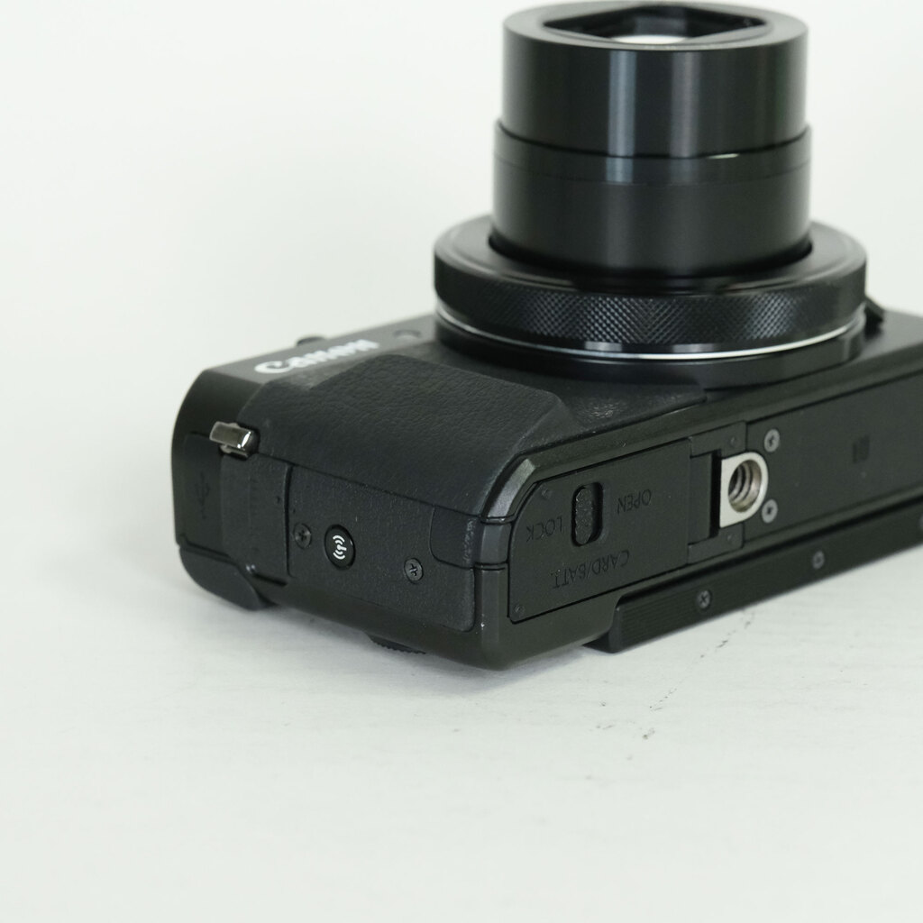 Canon PowerShot G7X Mark II