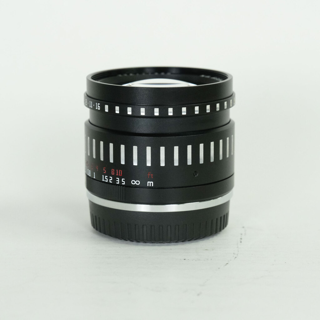 銘匠光学 TTArtisan 35mm F0.95 C (フジフイルムX用) ブラック×シルバー