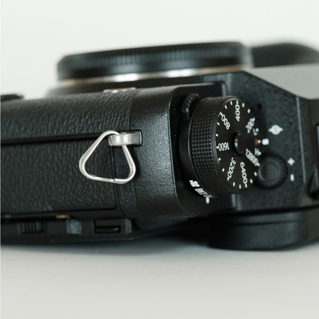 ジャンク品FUJIFILM X-T2ボディ純正ACアダプター、DCカプラー付