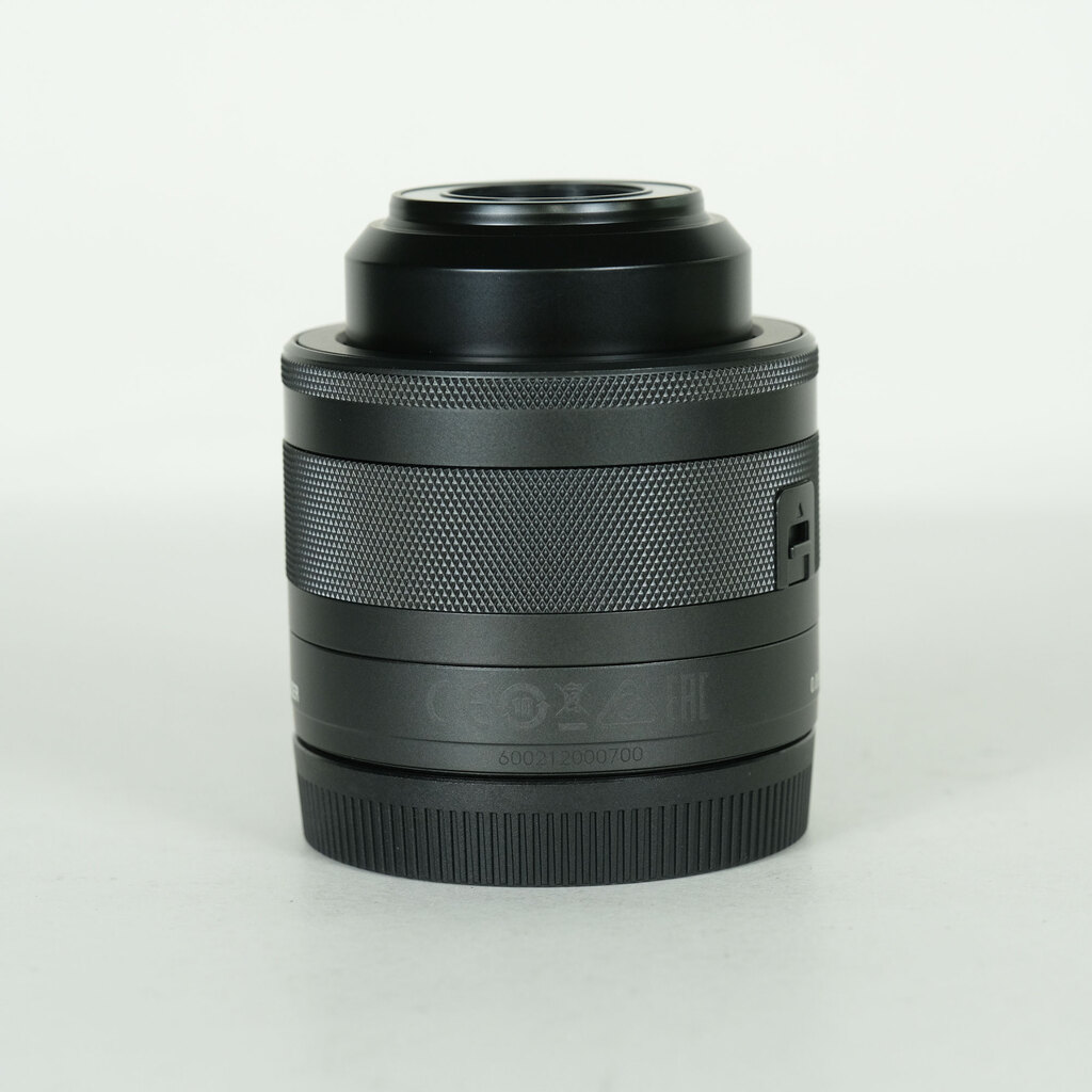 Canon EF-M28mm F3.5 マクロ IS STMの出品 | ONE SCENE（ワンシーン）
