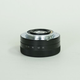 Panasonic LUMIX G VARIO 12-32mm / F3.5-5.6 ASPH. / MEGA O.I.S.