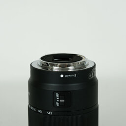 SONY E 18-135mm F3.5-5.6 OSS SEL18135
