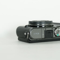 OLYMPUS PEN E-PL10