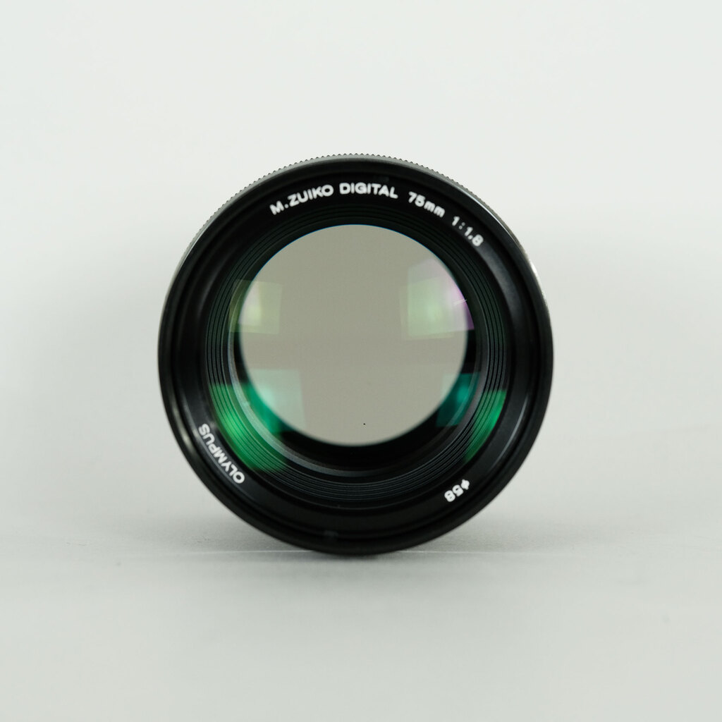 OLYMPUS M.ZUIKO DIGITAL ED 75mm F1.8