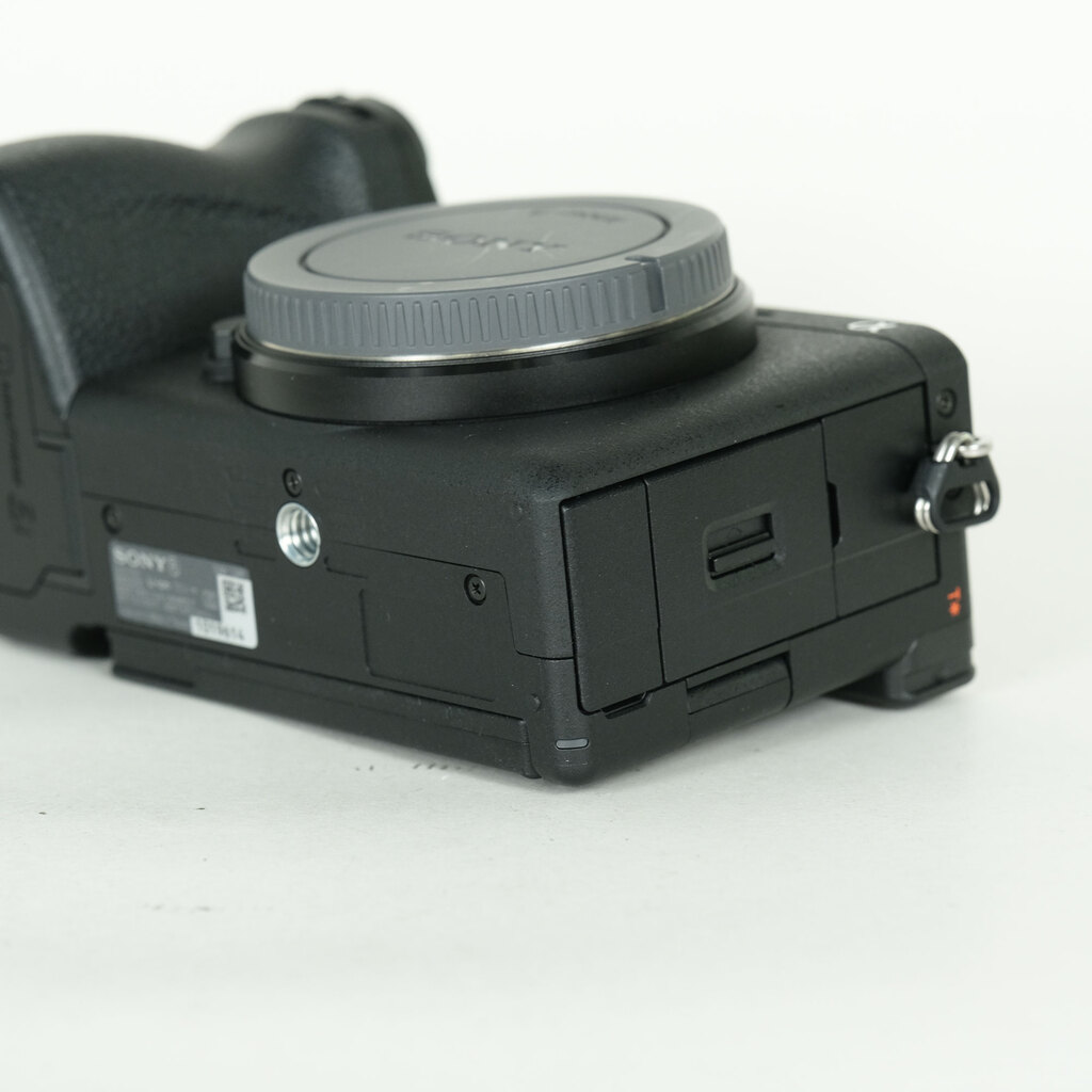 SONY α6700(ILCE-6700) SONY α6700(ILCE-6700)