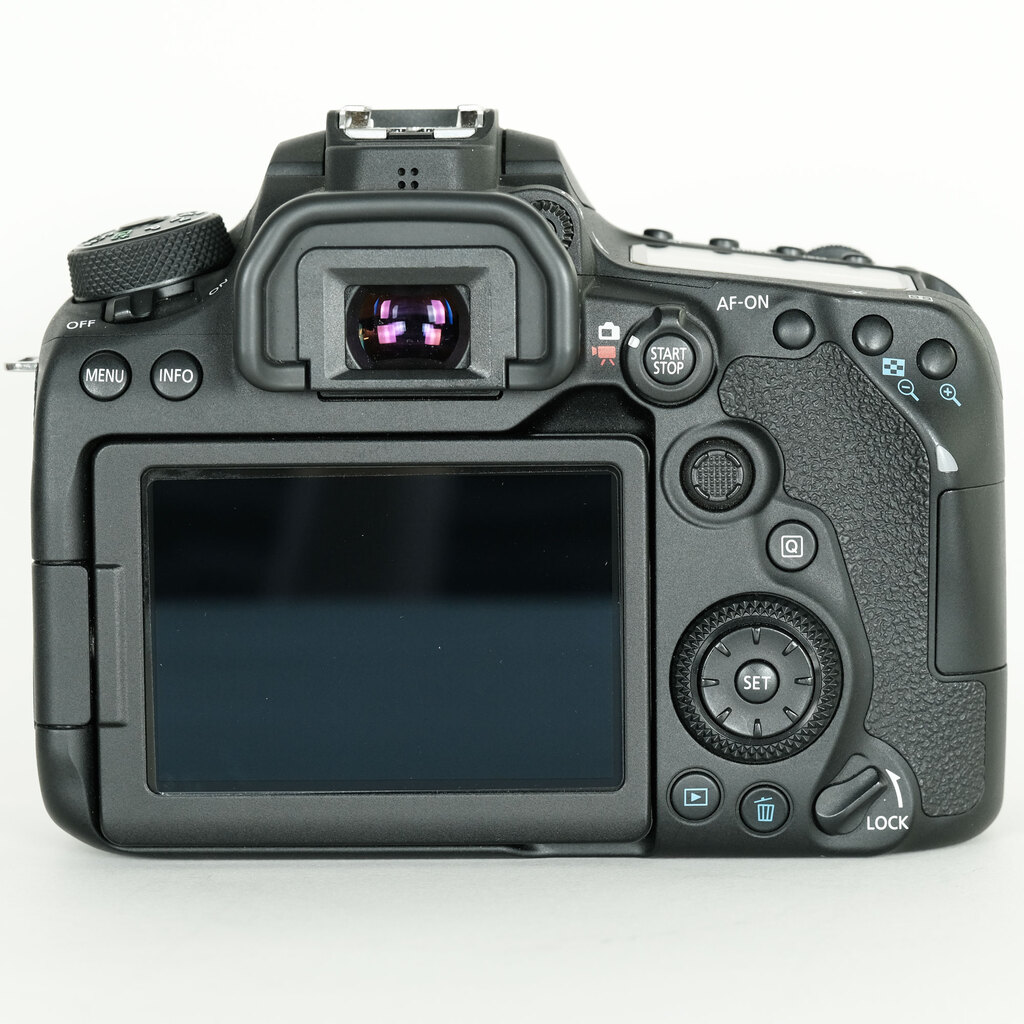 Canon EOS 90D