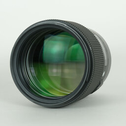 SIGMA Art 135mm F1.8 DG HSM (ソニーE用) SIGMA Art 135mm F1.8 DG HSM (ソニーE用)