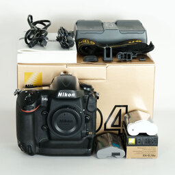 Nikon D4S
