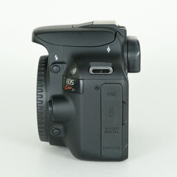 Canon EOS Kiss X7
