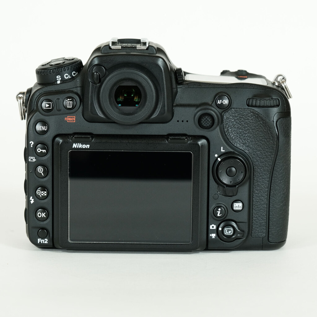 Nikon D500