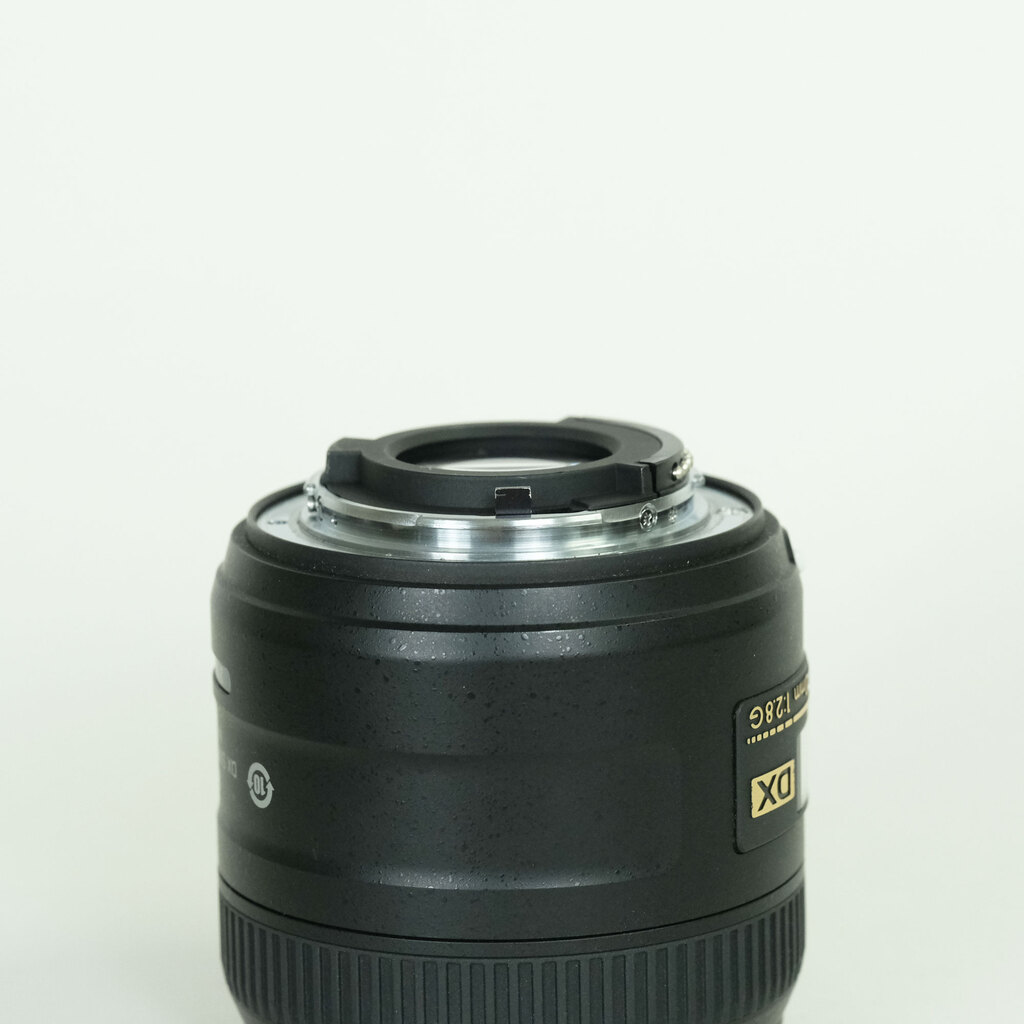 Nikon AF-S DX Micro NIKKOR 40mm f/2.8G