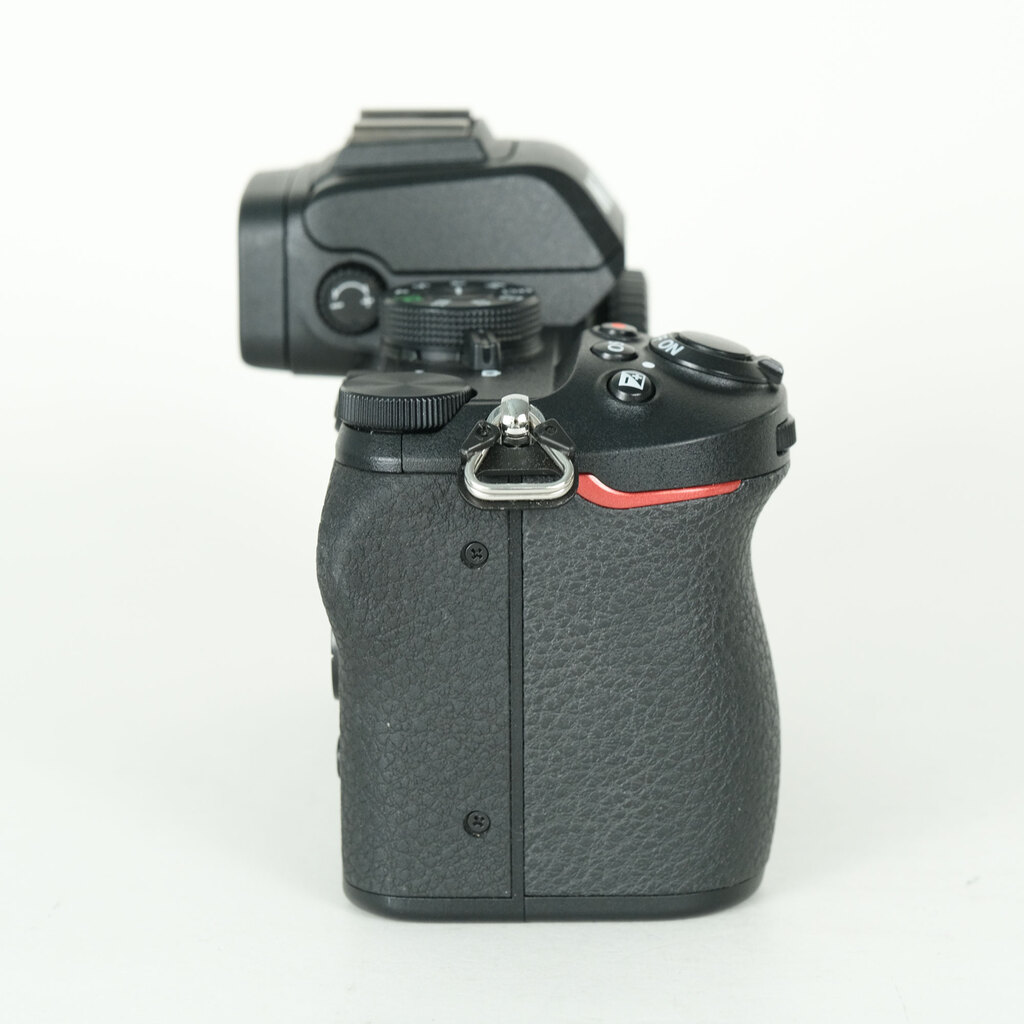 Nikon Z50 [�{�f�B]