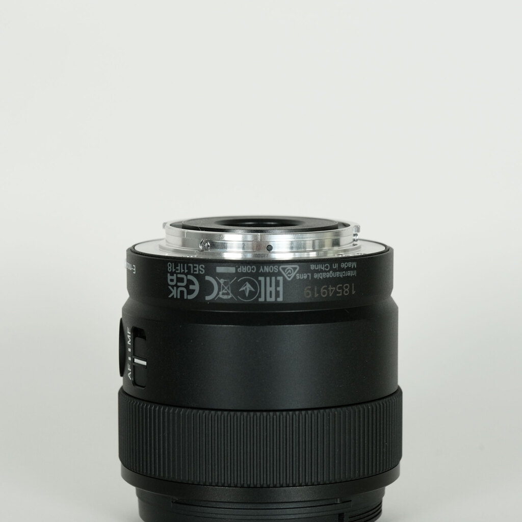 SONY E 11mm F1.8 SEL11F18