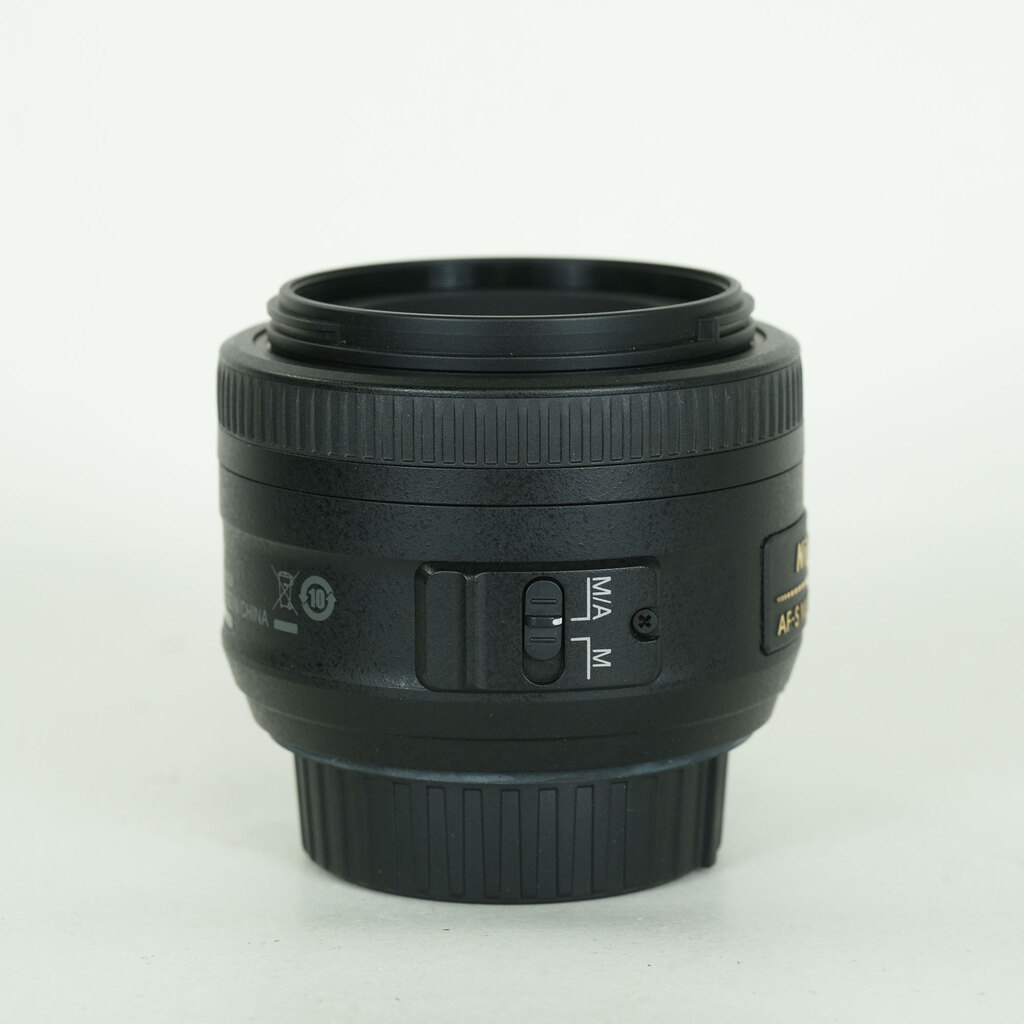 Nikon AF-S DX NIKKOR 35mm f/1.8G