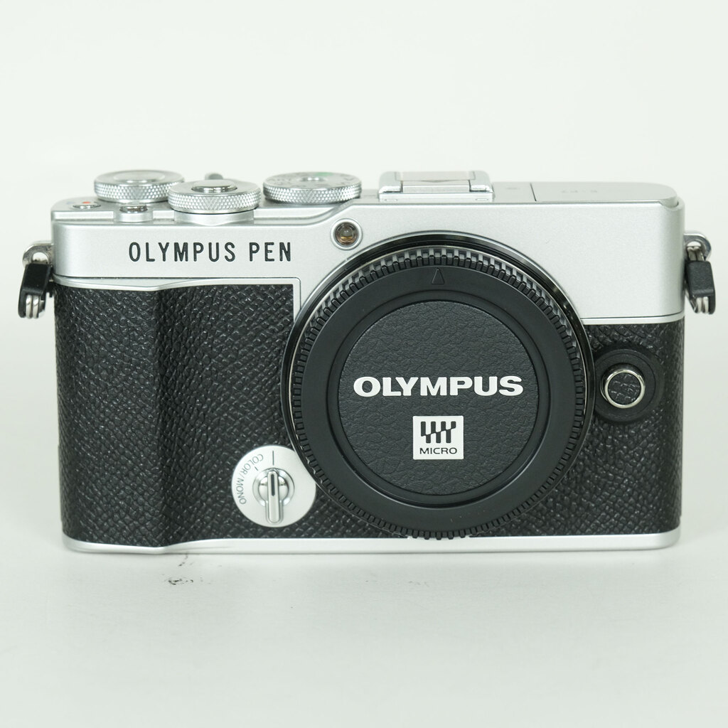 OLYMPUS PEN E-P7 [�{�f�B �V���o�[]