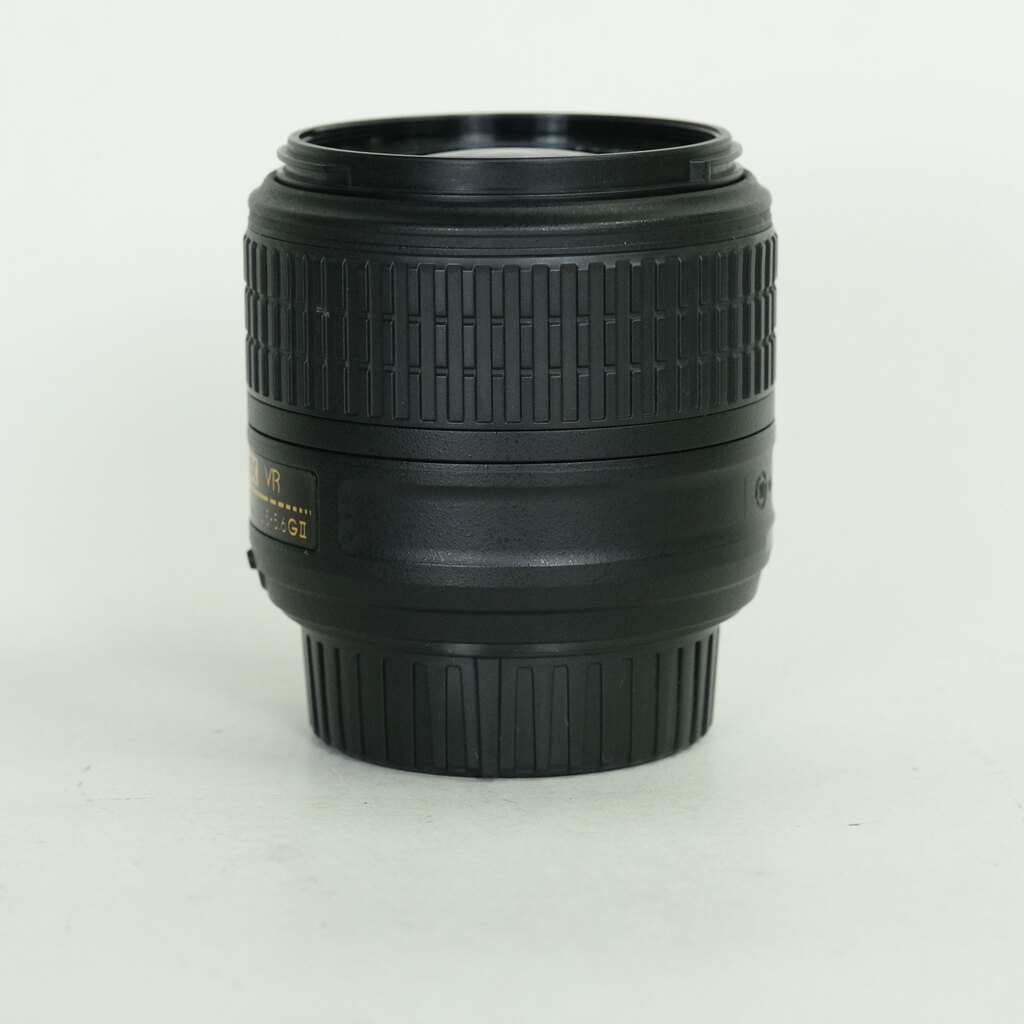 Nikon AF-S DX NIKKOR 18-55mm f3.5-5.6G VR II
