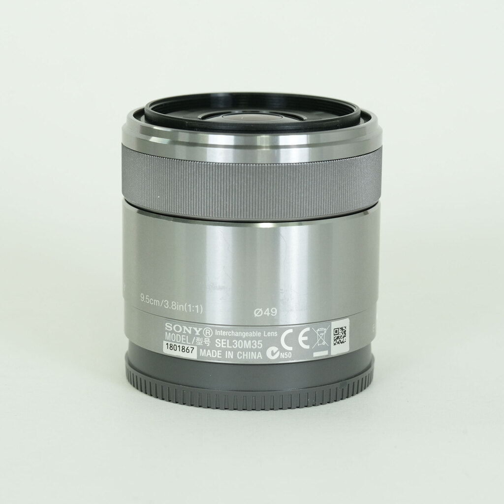 SONY E 30mm F3.5 Macro SEL30M35