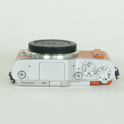 Panasonic LUMIX DC-GF10 ボディ オレンジ