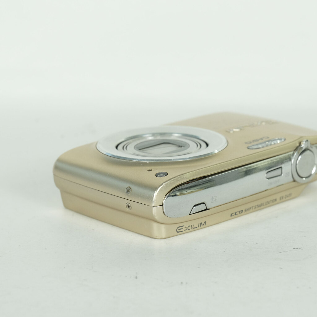 CASIO EXILIM EX-Z400GD ゴールドの出品 | ONE SCENE（ワンシーン）