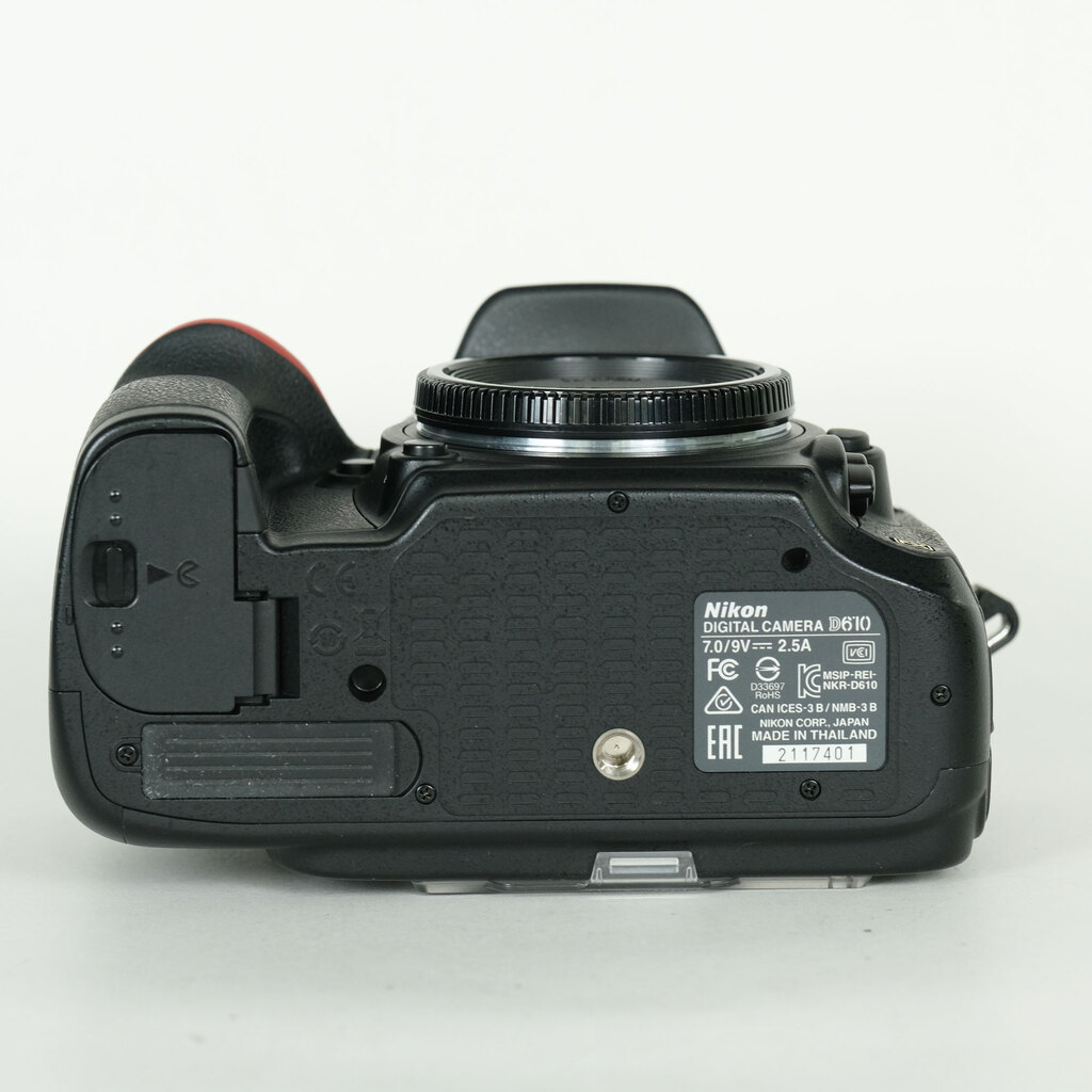 Nikon D610の出品 | ONE SCENE（ワンシーン）
