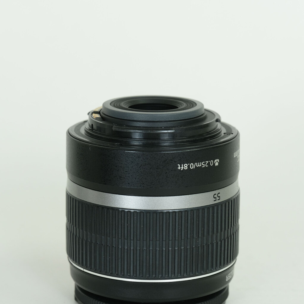 Canon EF-S18-55mm F3.5-5.6 IS