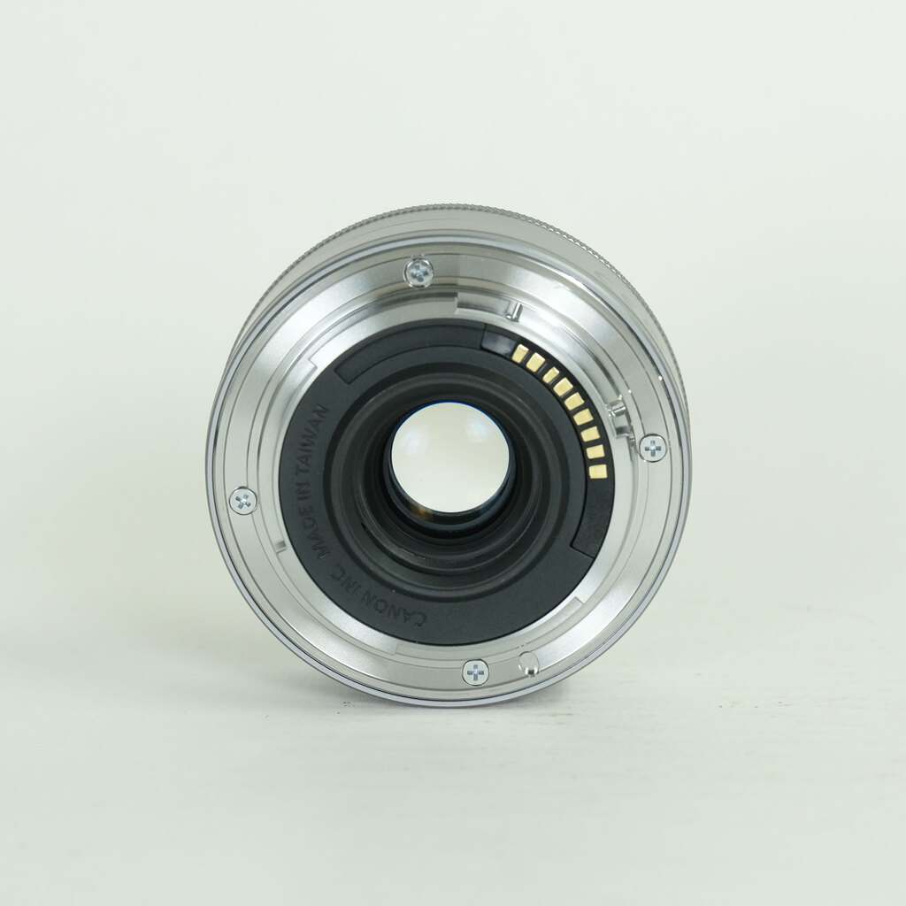 Canon EF-M22mm F2 STM Canon EF-M22mm F2 STM