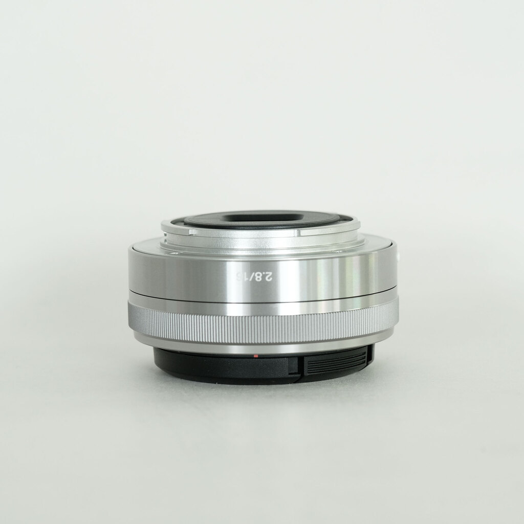 SONY E 16mm F2.8 SEL16F28