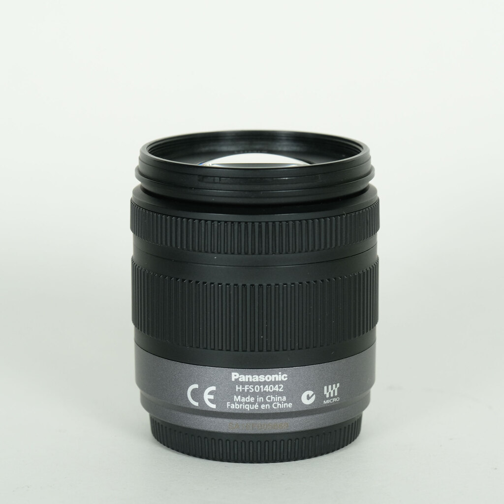 Panasonic LUMIX G 14-42mm F3.5-5.6 ASPH. MEGA O.I.S. H-FS014042 Panasonic LUMIX G 14-42mm F3.5-5.6 ASPH. MEGA O.I.S. H-FS014042