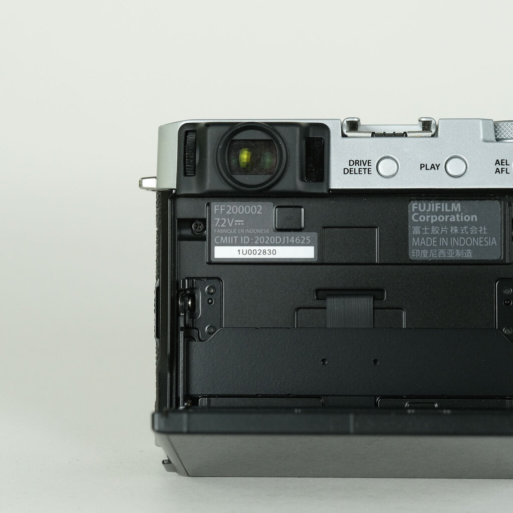 FUJIFILM X-E4の出品 | ONE SCENE（ワンシーン）