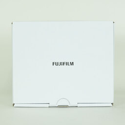 FUJIFILM X half X-HF1
