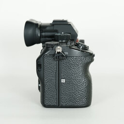 SONY α7 III（ILCE-7M3）